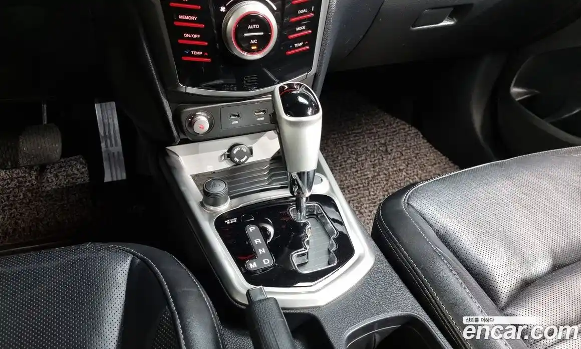 SsangYong TIBOLI 2015 1.6 автомат (гидро), фото 9