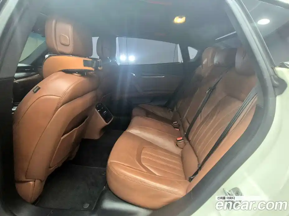 Maserati Quattroporte 2014 3.0 гидро, фото 13
