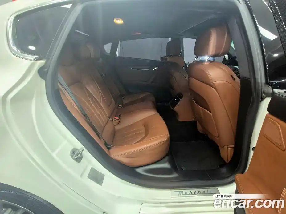 Maserati Quattroporte 2014 3.0 гидро, фото 20