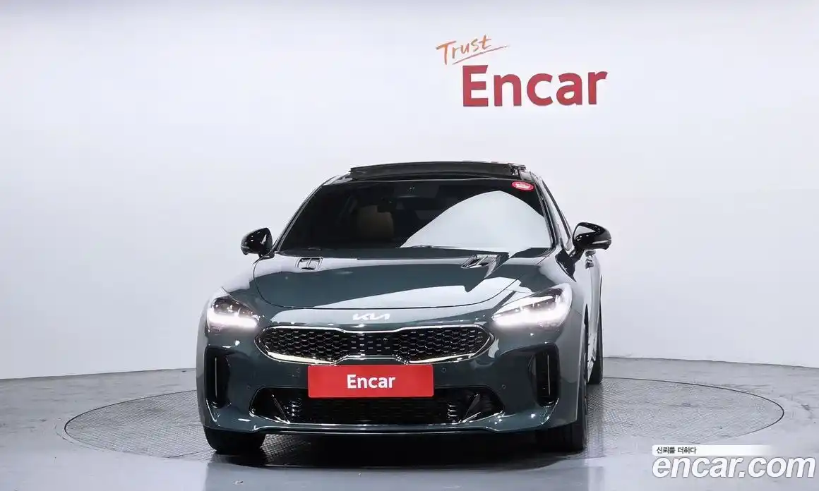 Kia Stinger 2023 3.3 автомат (гидро), фото 3