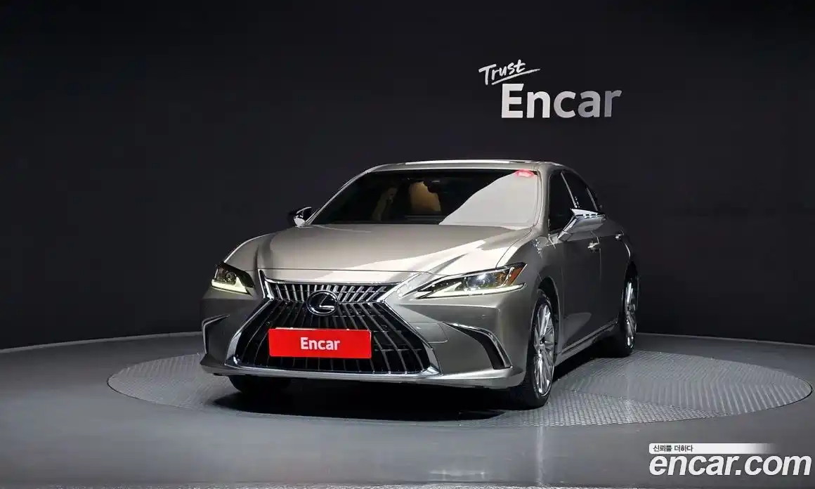 Lexus ES 2022 2.5 гидро, фото 3
