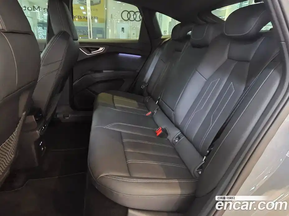 Audi Q4 e-tron 2024 автомат (гидро), фото 16