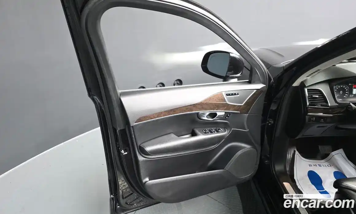 Volvo XC90 2018 2.0 автомат (гидро), фото 14