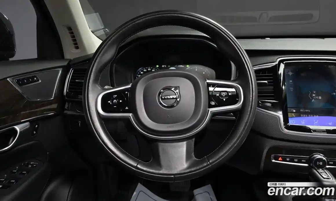 Volvo XC90 2018 2.0 автомат (гидро), фото 19