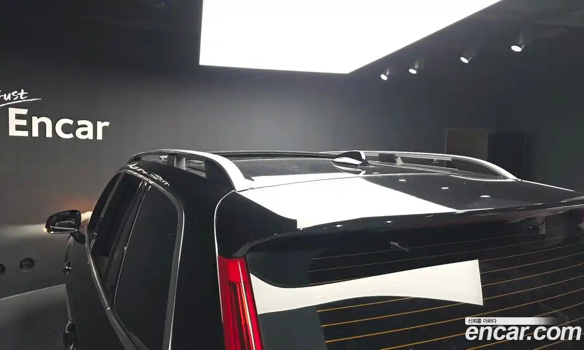 Volvo XC90 2018 2.0 автомат (гидро), фото 24