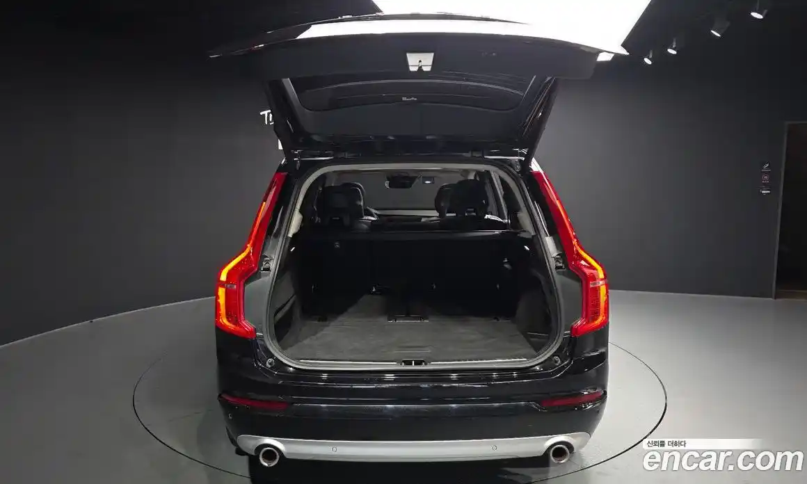 Volvo XC90 2018 2.0 автомат (гидро), фото 26