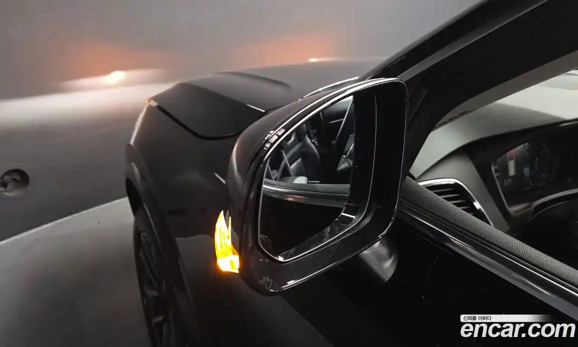 Volvo XC90 2018 2.0 автомат (гидро), фото 30
