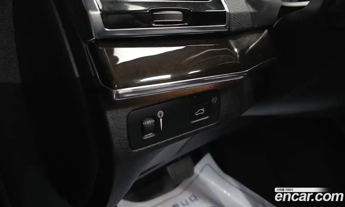 Volvo XC90 2018 2.0 автомат (гидро), фото 31