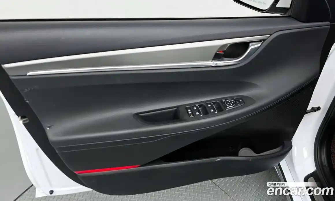 Hyundai Grandeur 2022 2.4 автомат (гидро), фото 14