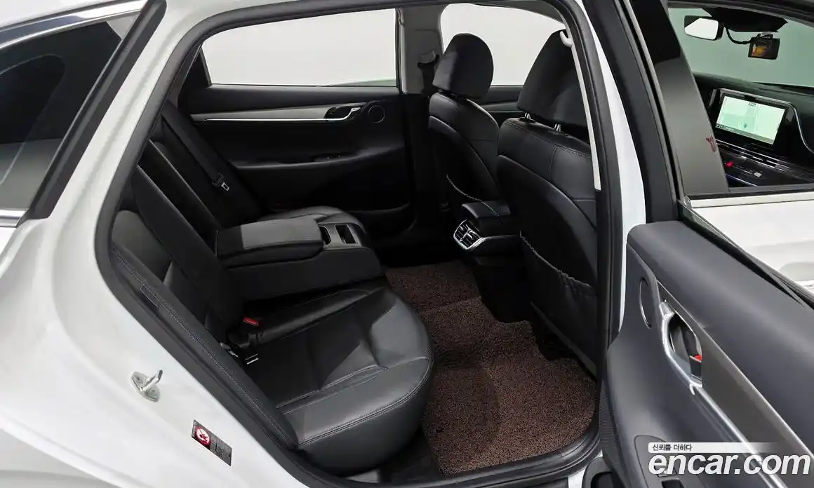 Hyundai Grandeur 2022 2.4 автомат (гидро), фото 29