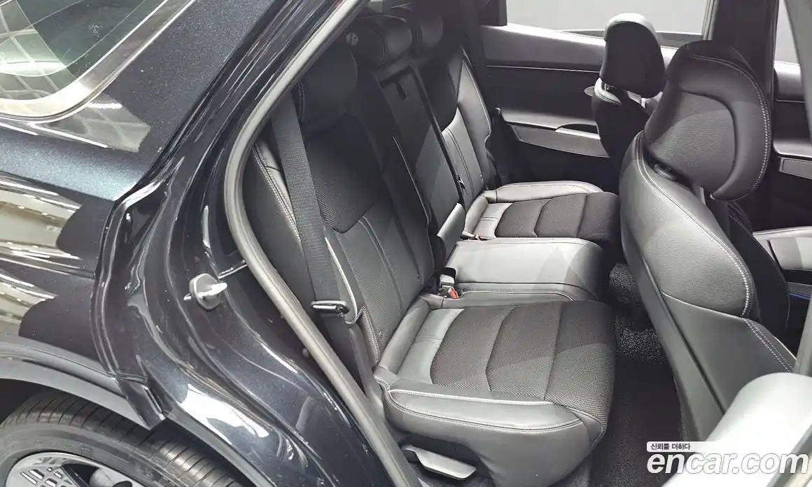 Genesis GV70 2022 2.5 автомат (гидро), фото 12