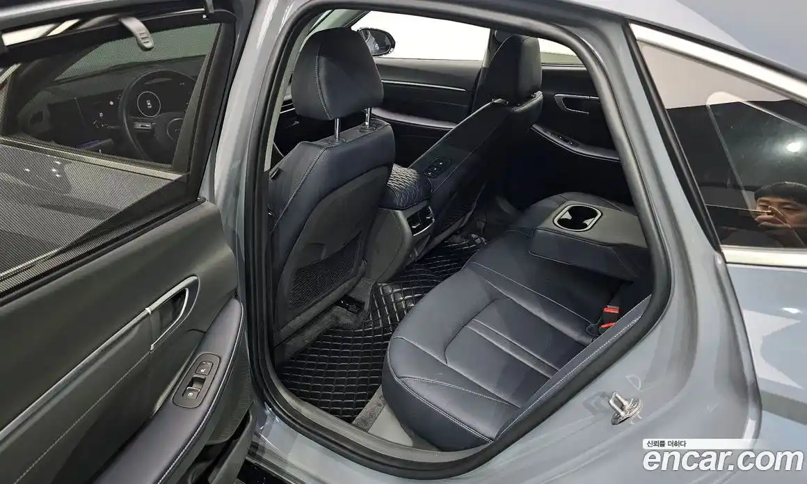 Hyundai Sonata 2024 1.6 автомат (гидро), фото 17