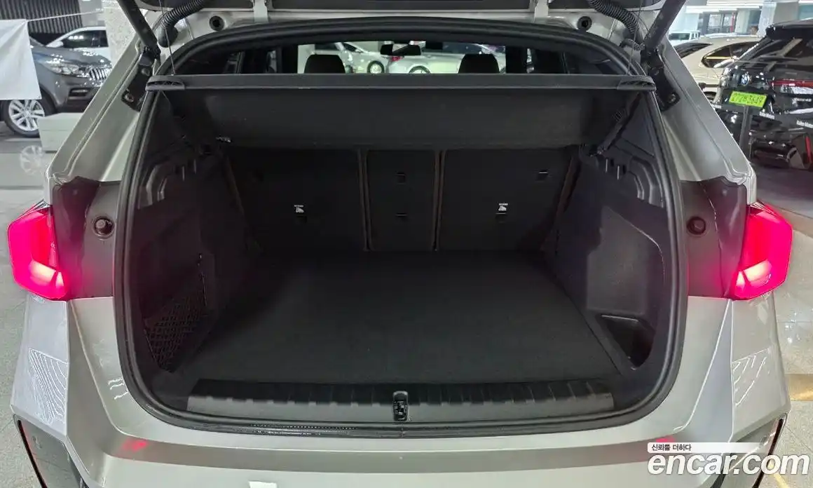 BMW X1 2025 2.0 автомат (гидро), фото 11