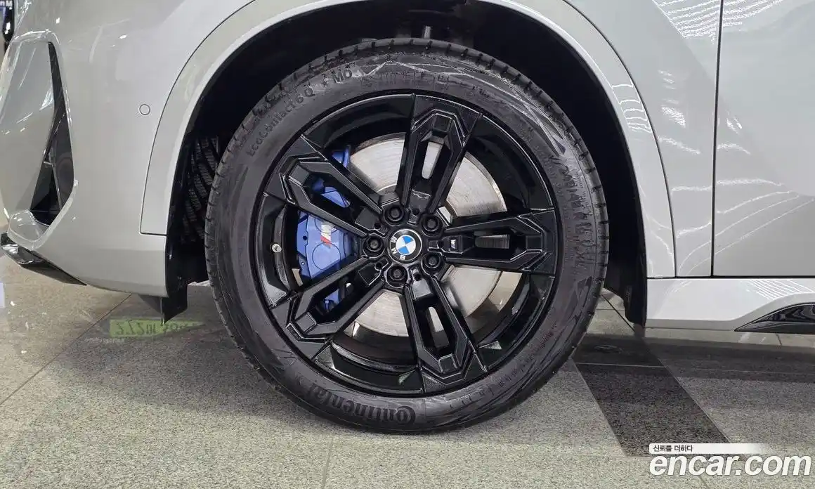 BMW X1 2025 2.0 автомат (гидро), фото 5