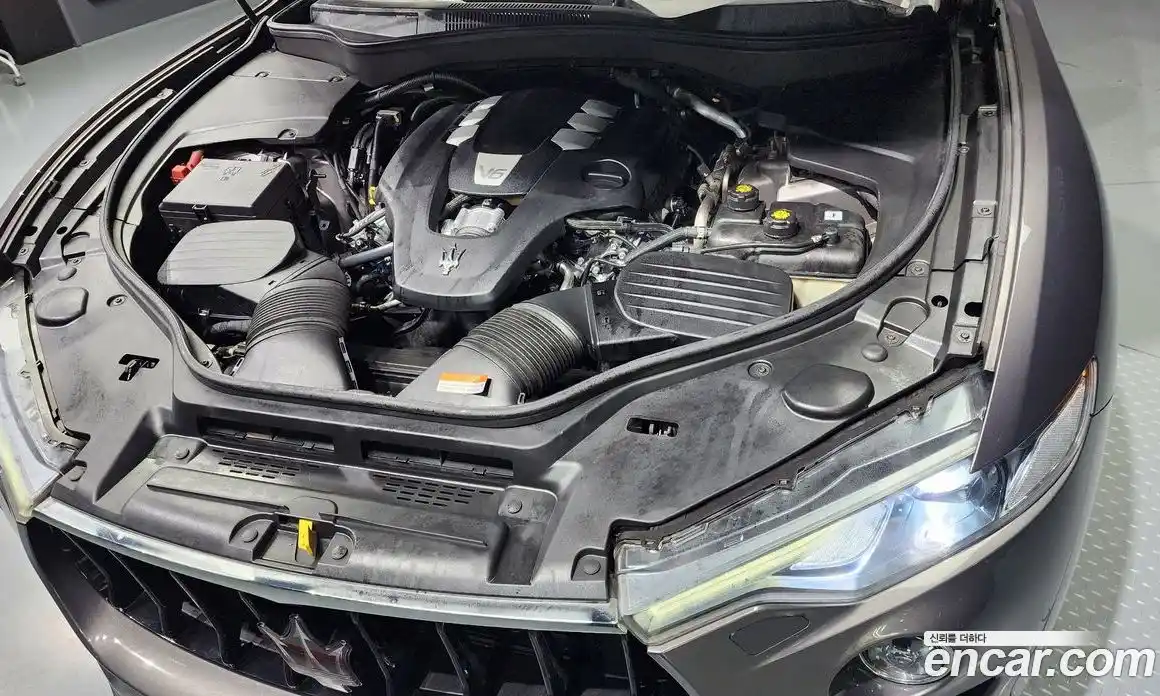 Maserati Levante 2017 3.0 гидро, фото 6
