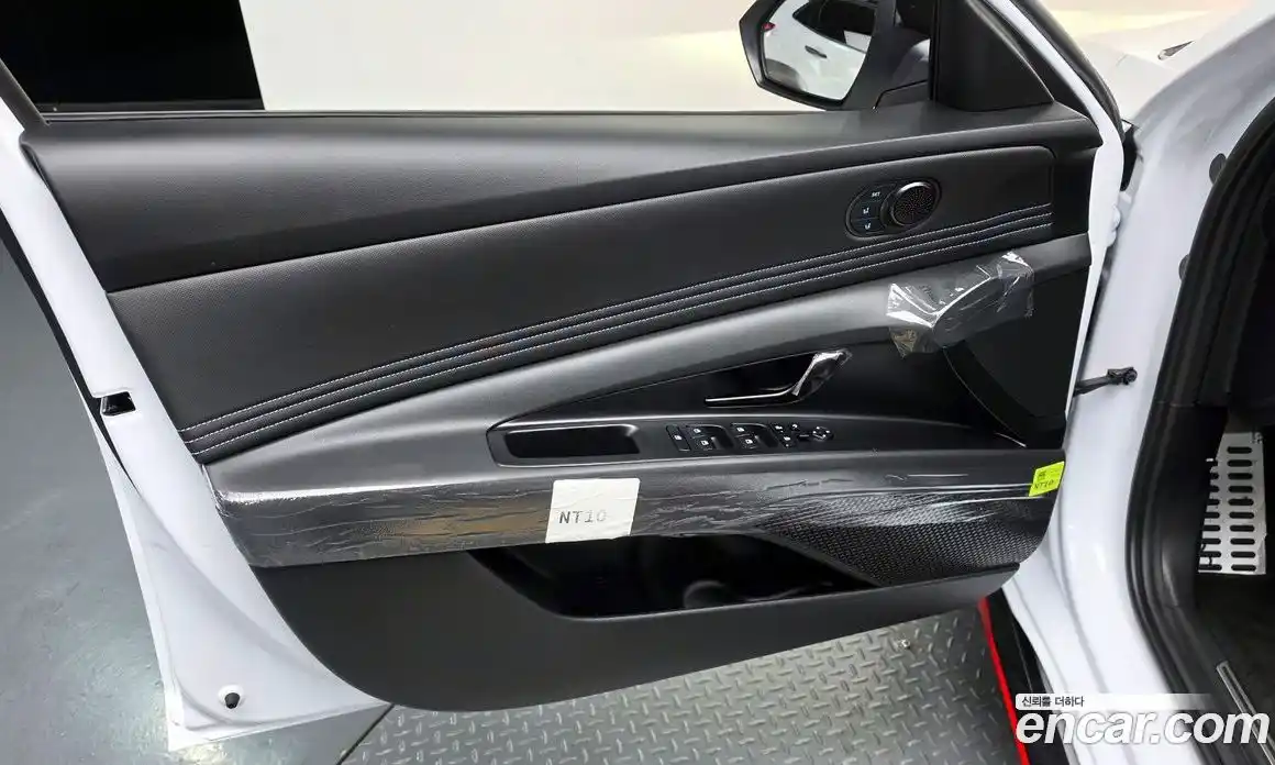 Hyundai Avante 2025 2.0 автомат (гидро), фото 13