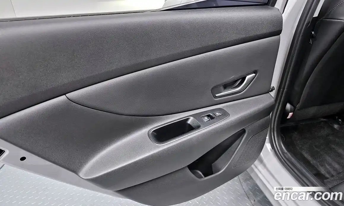 Hyundai Avante 2021 1.6 автомат (гидро), фото 15