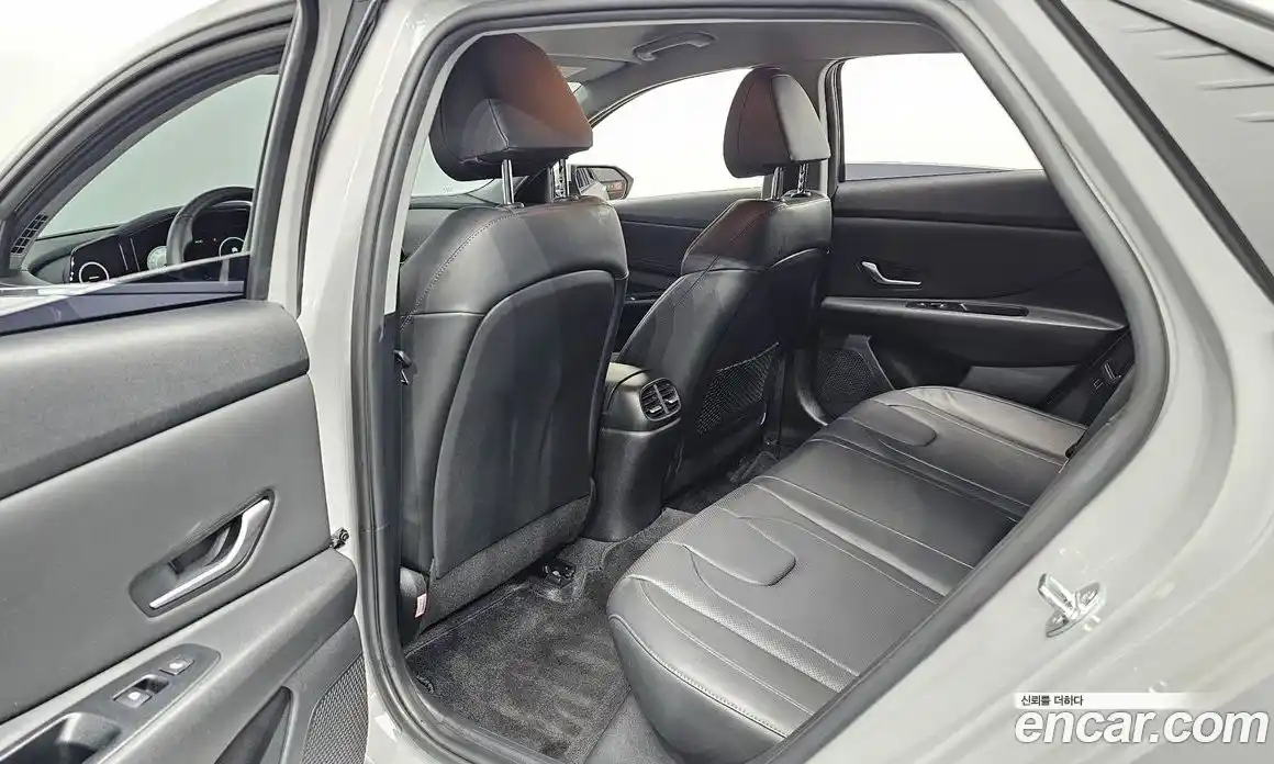 Hyundai Avante 2021 1.6 автомат (гидро), фото 16