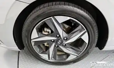 Hyundai Avante 2021 1.6 автомат (гидро), миниатюра 5