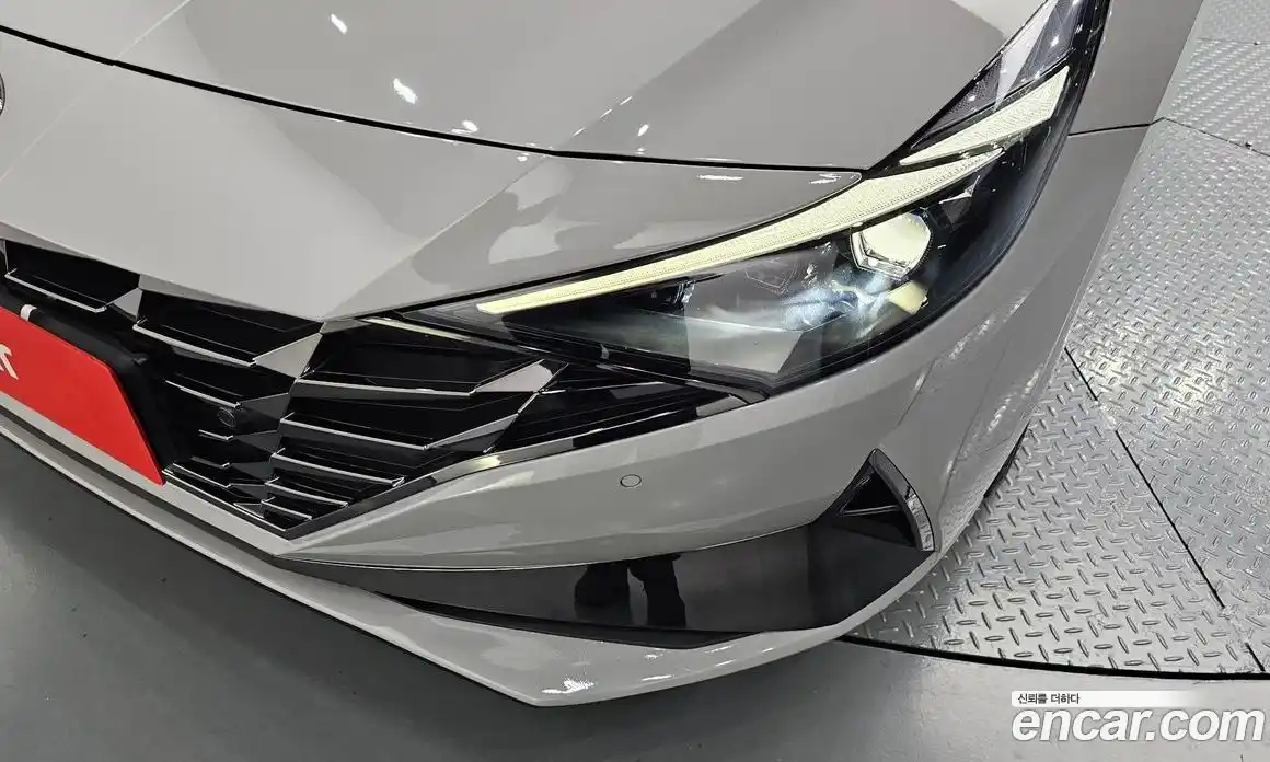 Hyundai Avante 2021 1.6 автомат (гидро), фото 8