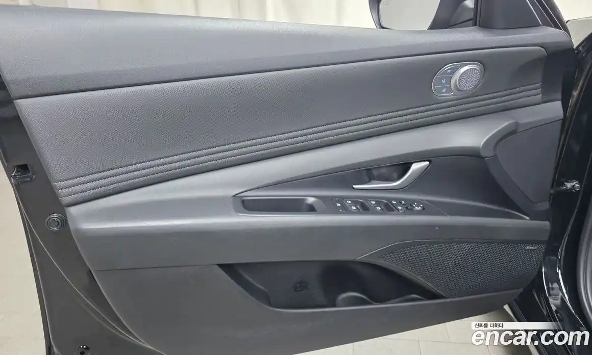 Hyundai Avante 2023 1.6 автомат (гидро), фото 14