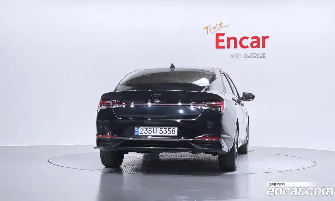 Hyundai Avante 2023 1.6 автомат (гидро), фото 4