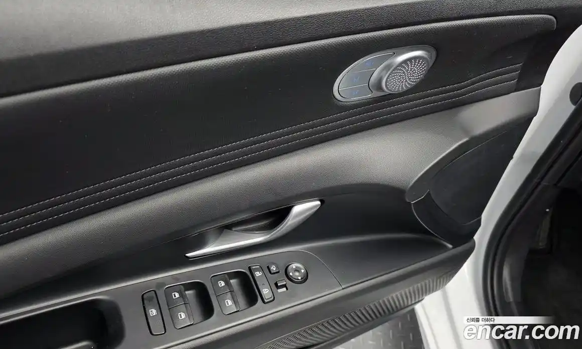 Hyundai Avante 2022 1.6 автомат (гидро), фото 30