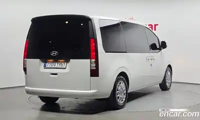 Hyundai Staria 2025 2.2 автомат (гидро), миниатюра 2