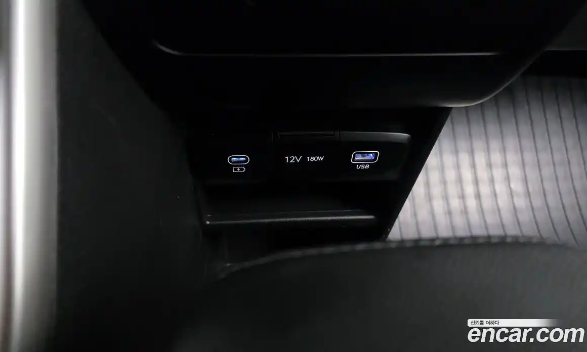 Hyundai Staria 2025 2.2 автомат (гидро), фото 31