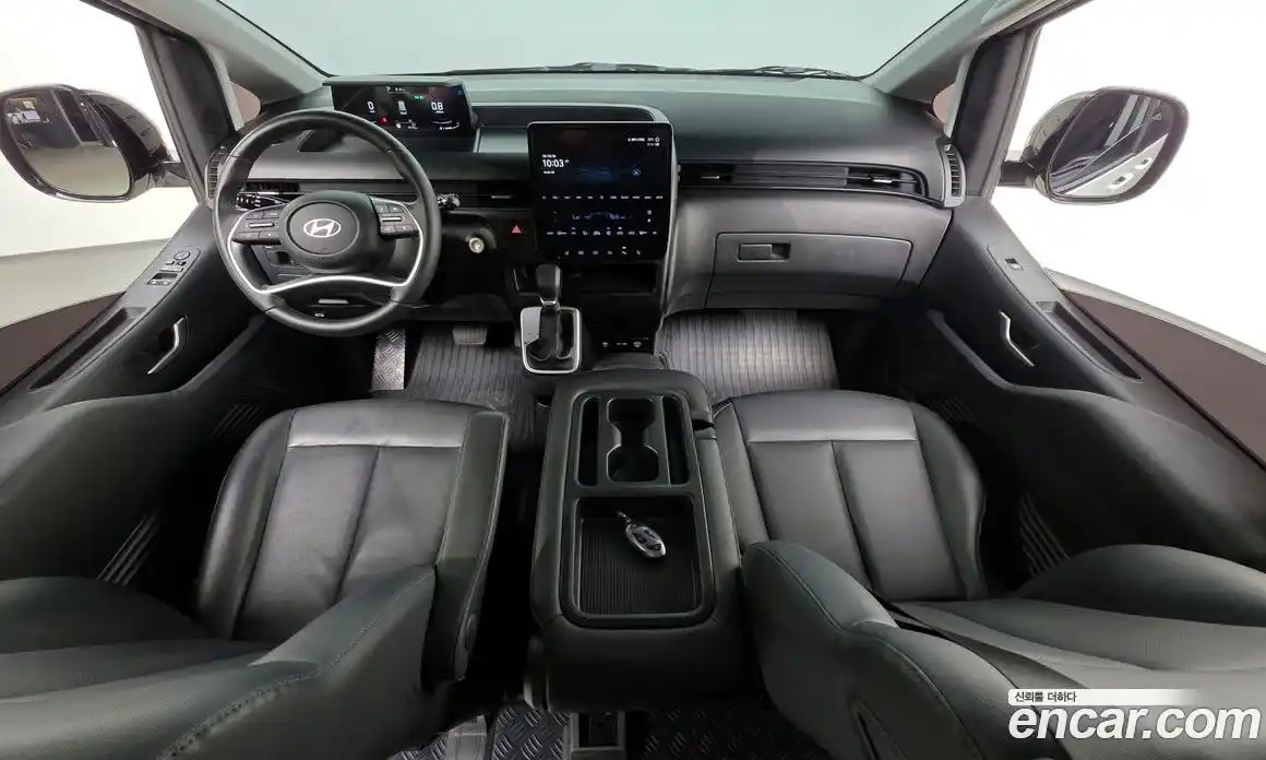 Hyundai Staria 2025 2.2 автомат (гидро), фото 10