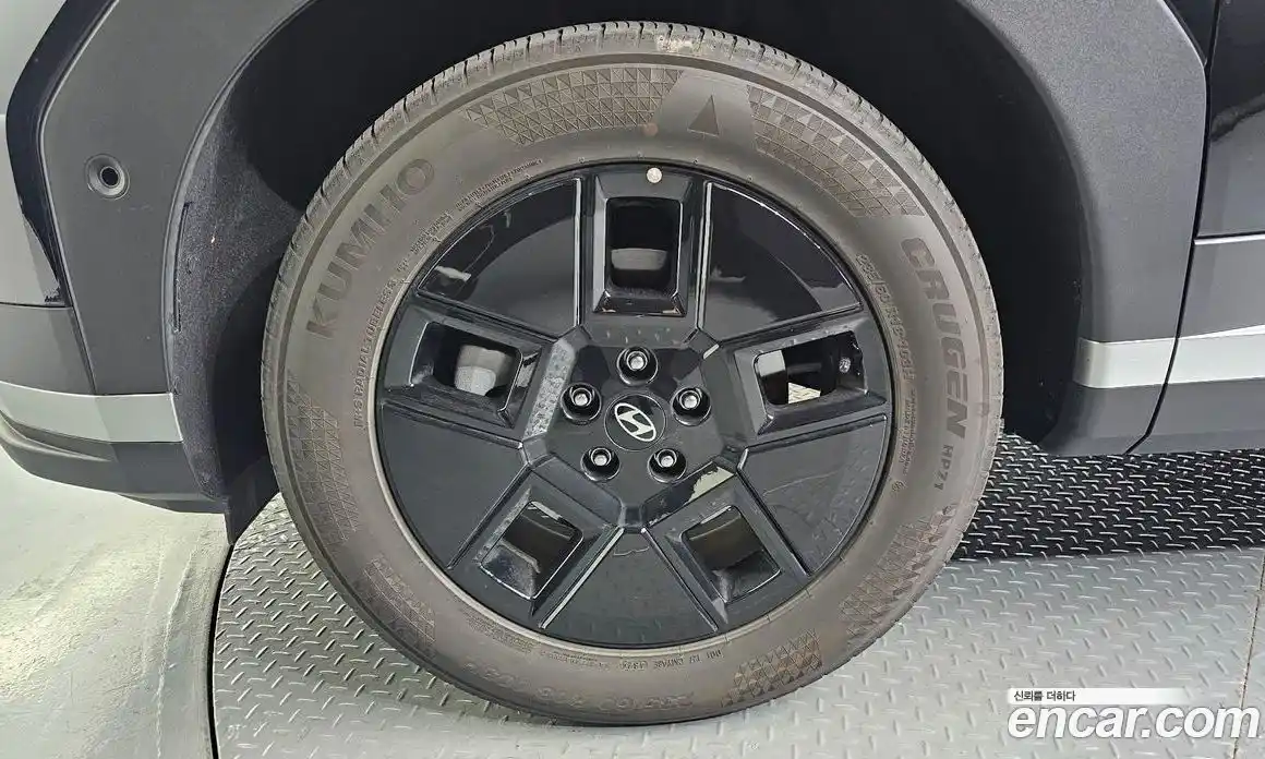 Hyundai Santa Fe 2024 1.6 автомат (гидро), фото 5