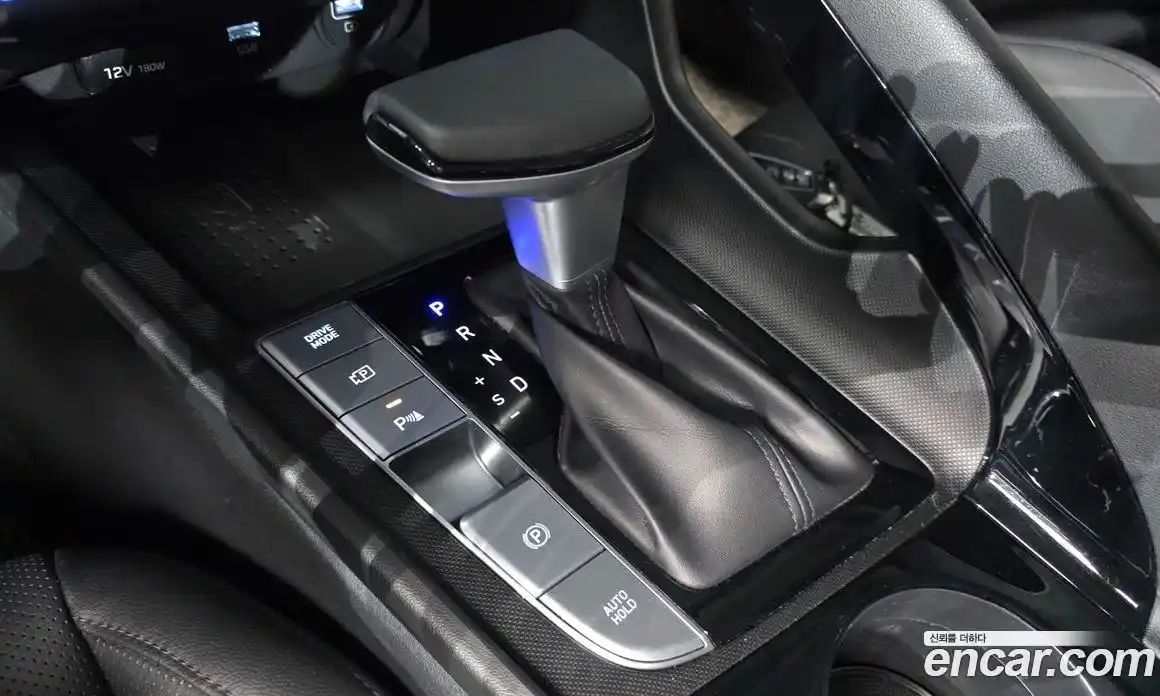 Hyundai Avante 2020 1.6 автомат (гидро), фото 12