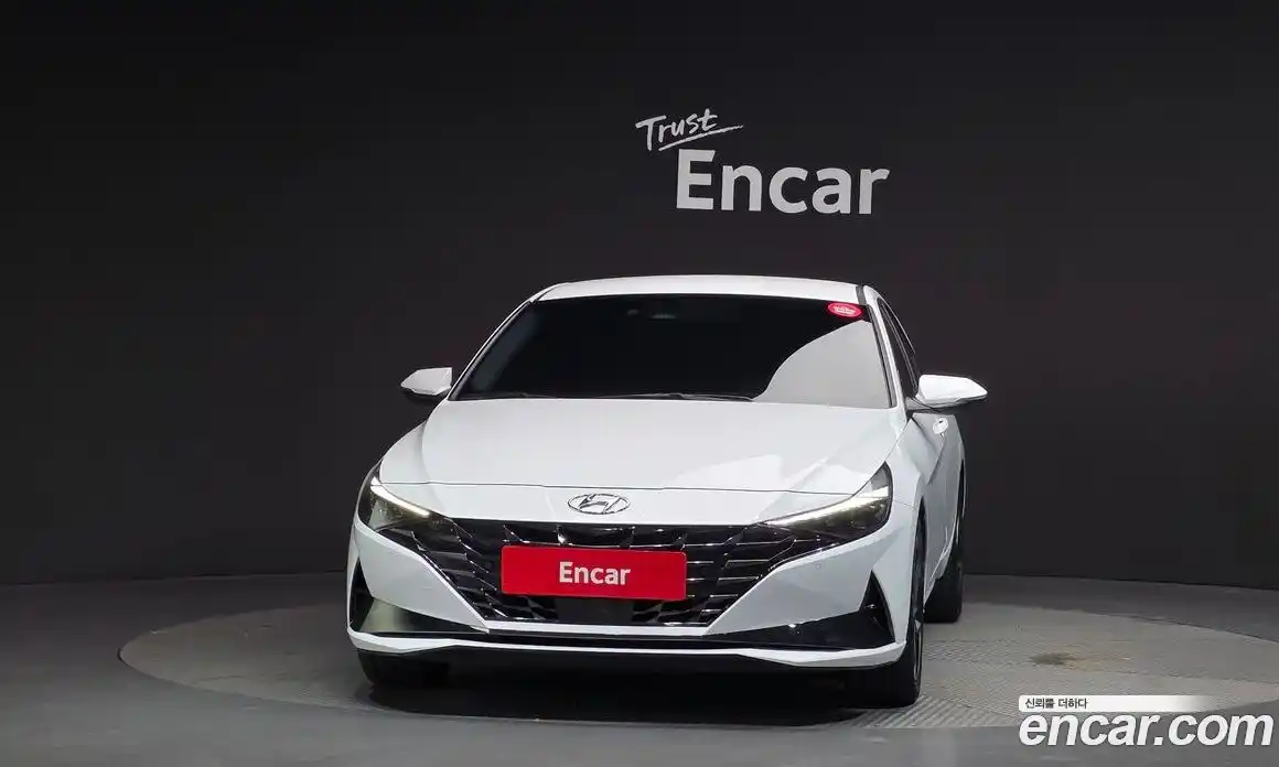 Hyundai Avante 2020 1.6 автомат (гидро), фото 3