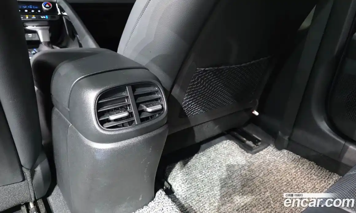 Hyundai Avante 2020 1.6 автомат (гидро), фото 31