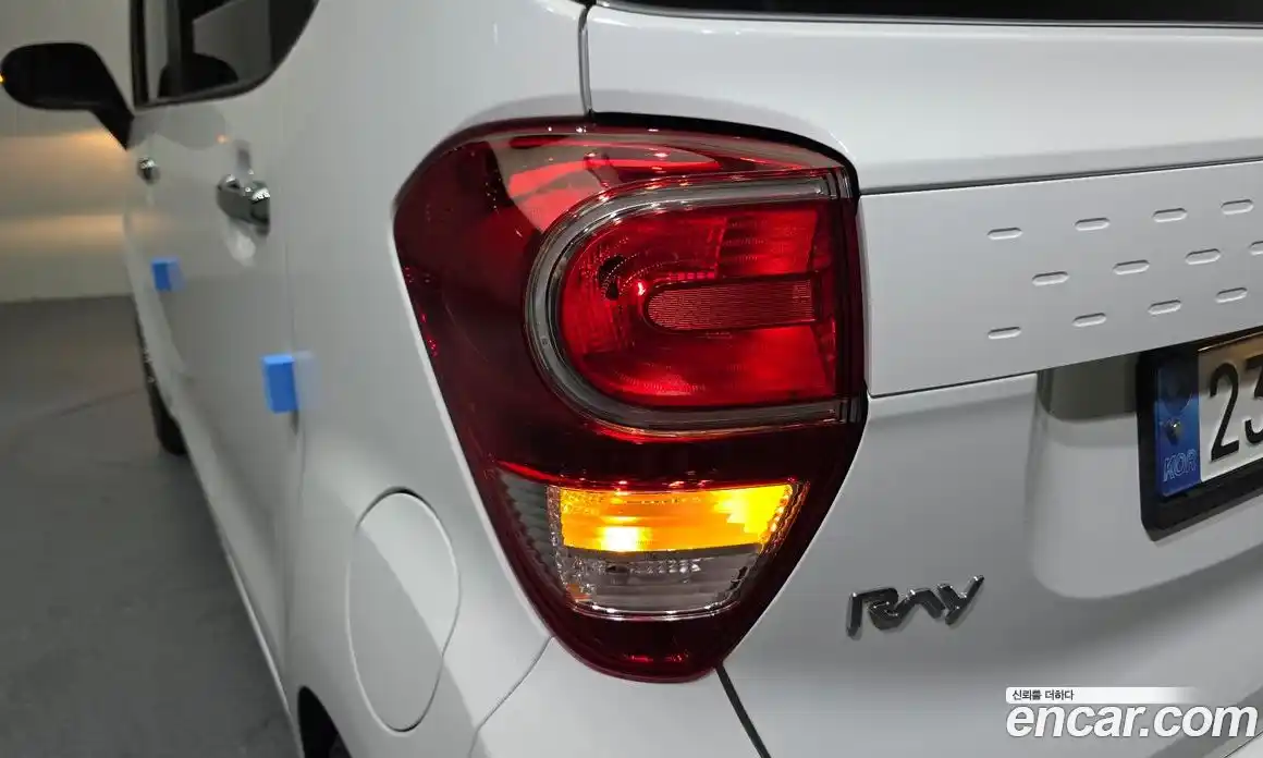 Kia Ray 2021 1.0 автомат (гидро), фото 9
