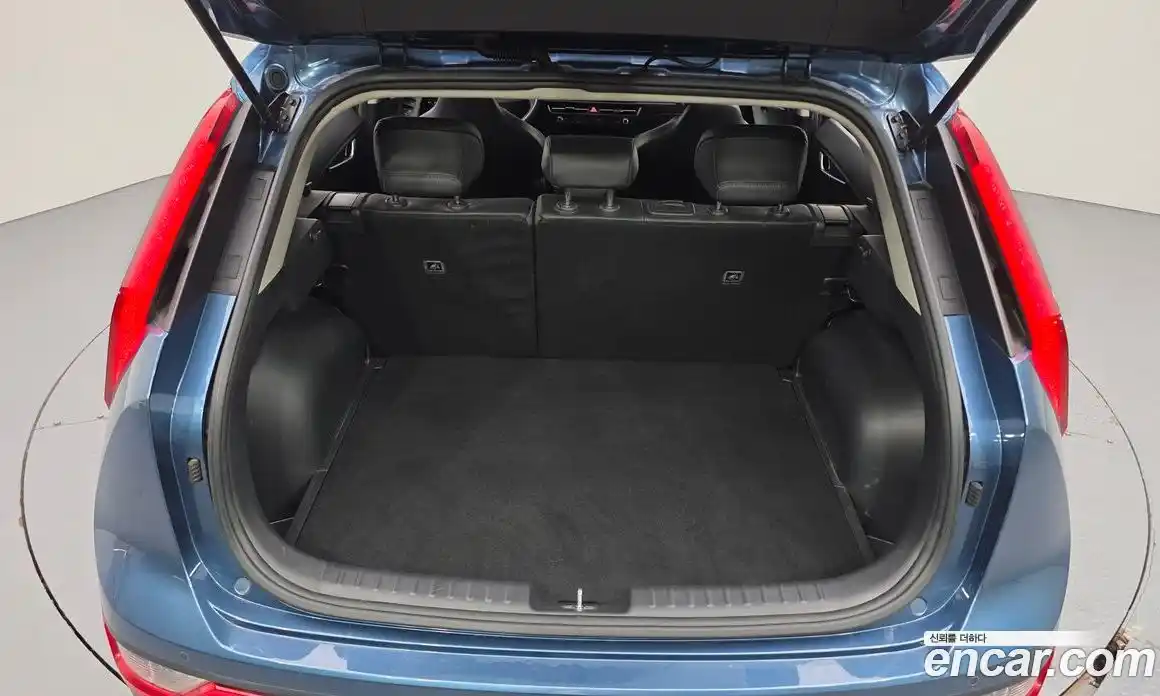 Kia Niro 2022 1.6 автомат (гидро), фото 20