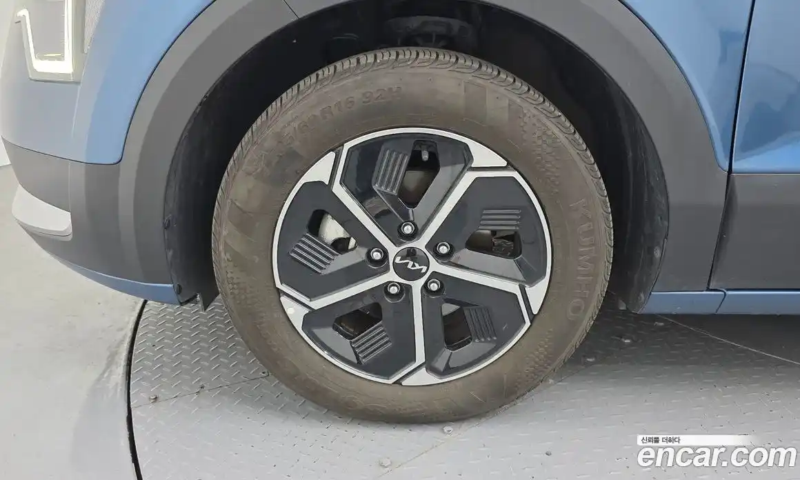 Kia Niro 2022 1.6 автомат (гидро), фото 5