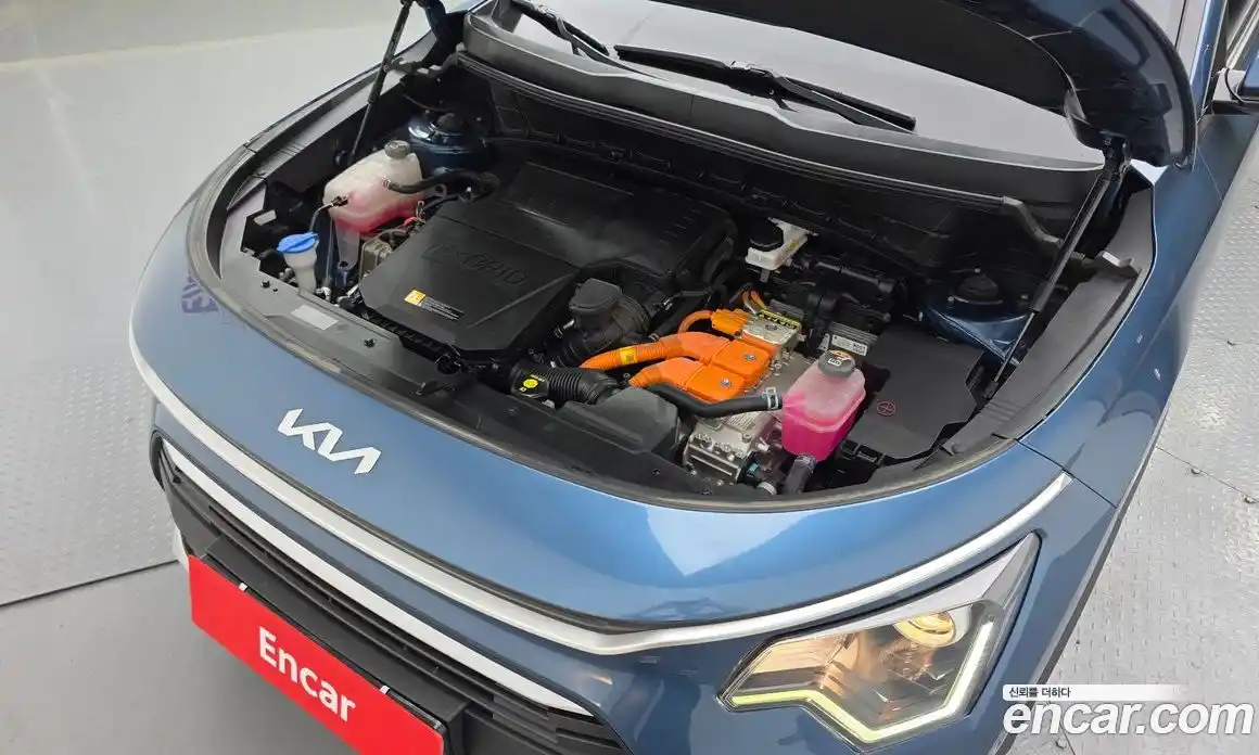 Kia Niro 2022 1.6 автомат (гидро), фото 6