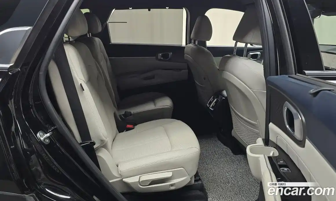 Kia Sorento 2024 1.6 автомат (гидро), фото 17