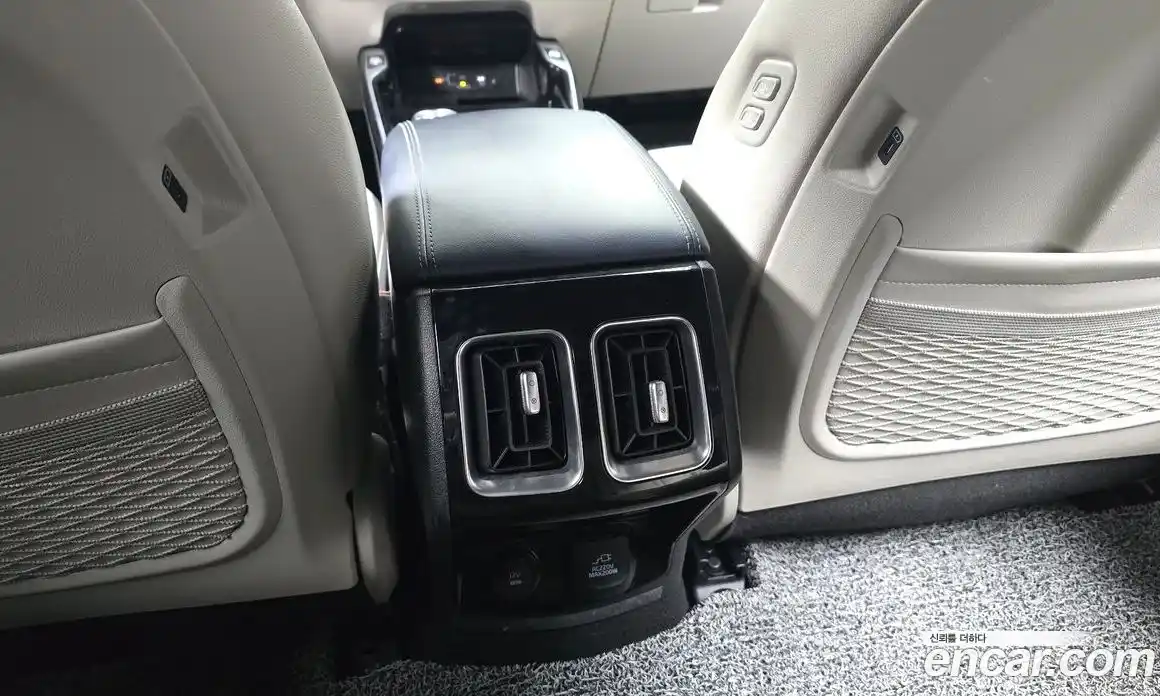 Kia Sorento 2024 1.6 автомат (гидро), фото 31