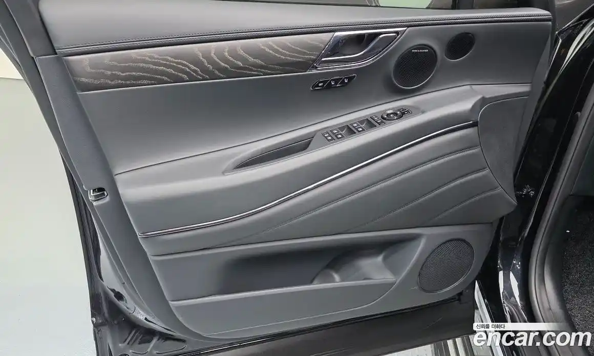 Genesis GV80 2025 2.5 автомат (гидро), фото 14