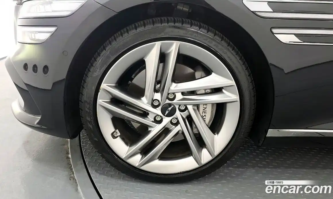 Genesis G80 2024 2.5 автомат (гидро), фото 5