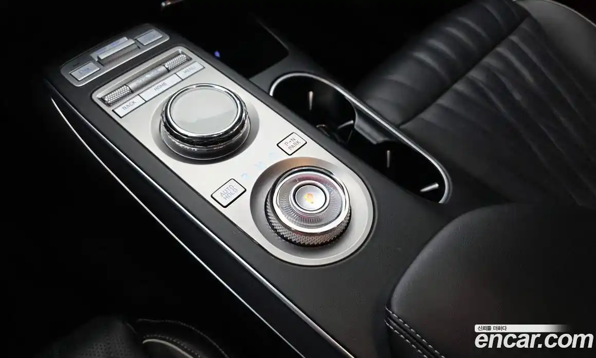Genesis GV70 2022 2.5 автомат (гидро), фото 12