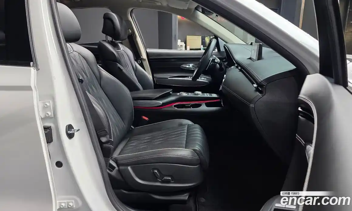 Genesis GV70 2022 2.5 автомат (гидро), фото 17