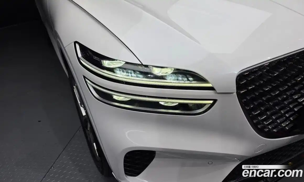 Genesis GV70 2022 2.5 автомат (гидро), фото 8