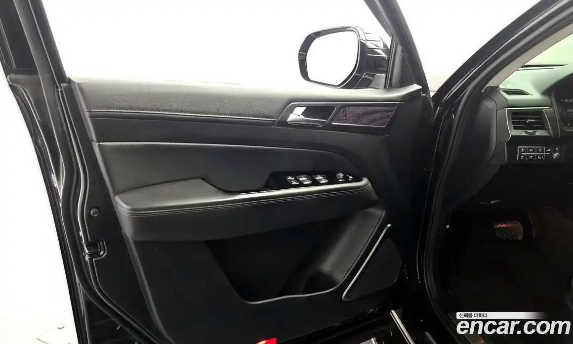 SsangYong Rexton 2019 2.2 автомат (гидро), фото 14