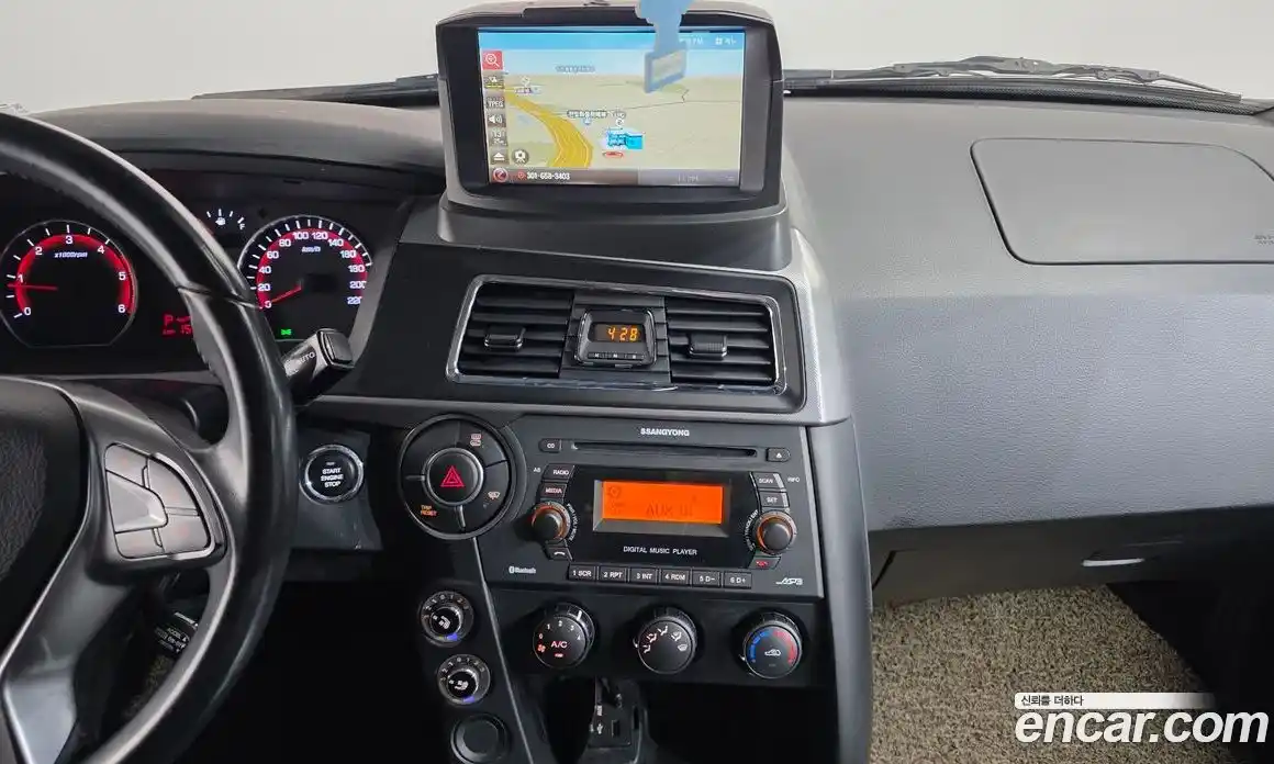 SsangYong Korando 2016 2.0 автомат (гидро), фото 14