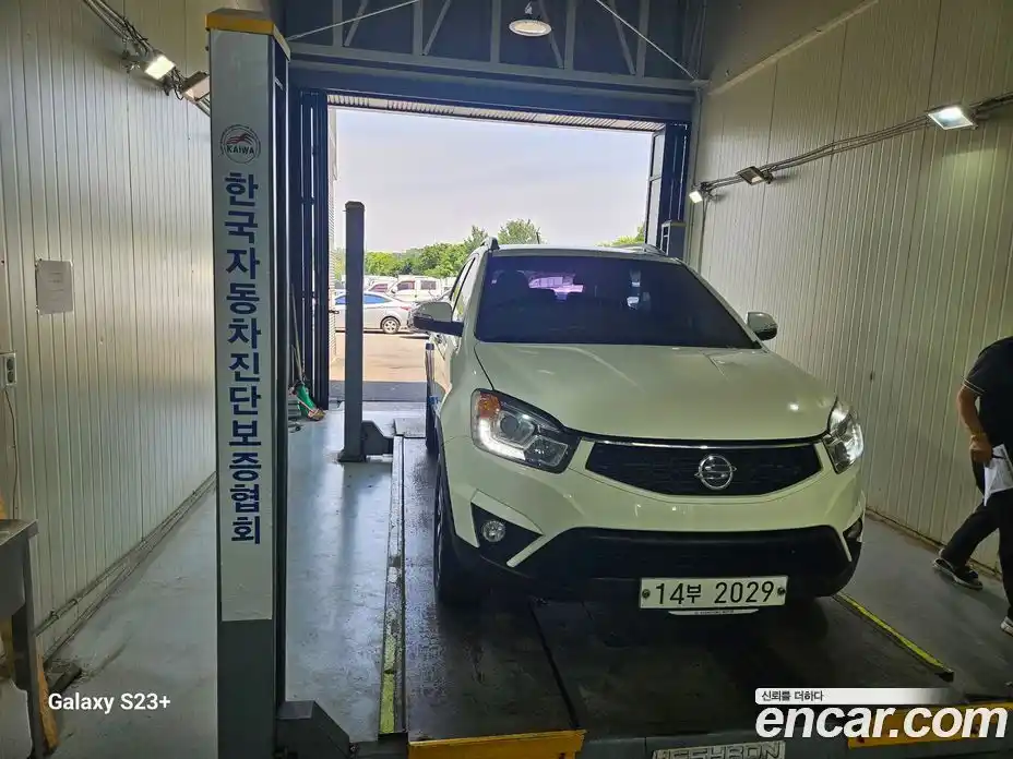 SsangYong Korando 2015 2.0 автомат (гидро), фото 20