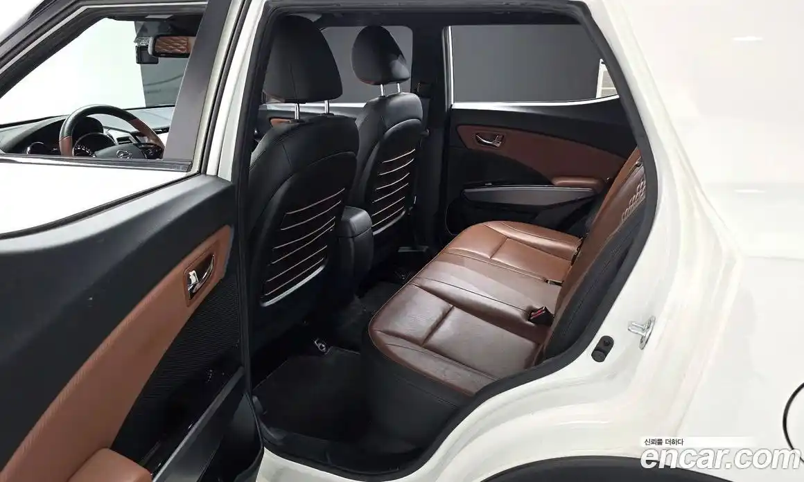SsangYong TIBOLI 2017 1.6 автомат (гидро), фото 12