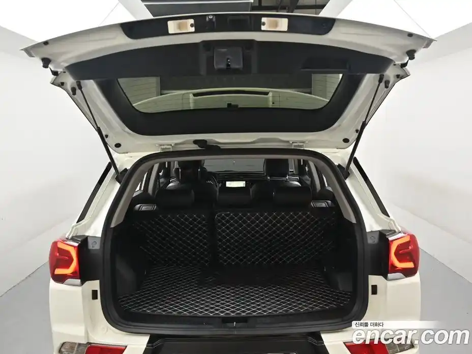 SsangYong Korando 2021 1.5 автомат (гидро), фото 18